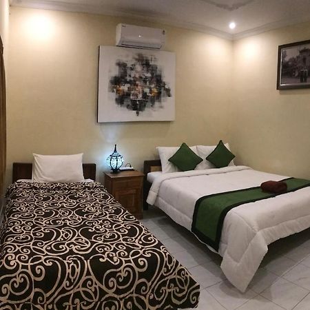 Monka House Hotel Ubud Exterior foto