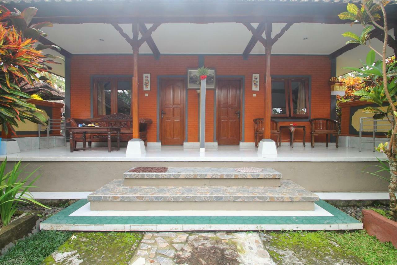 Monka House Hotel Ubud Exterior foto