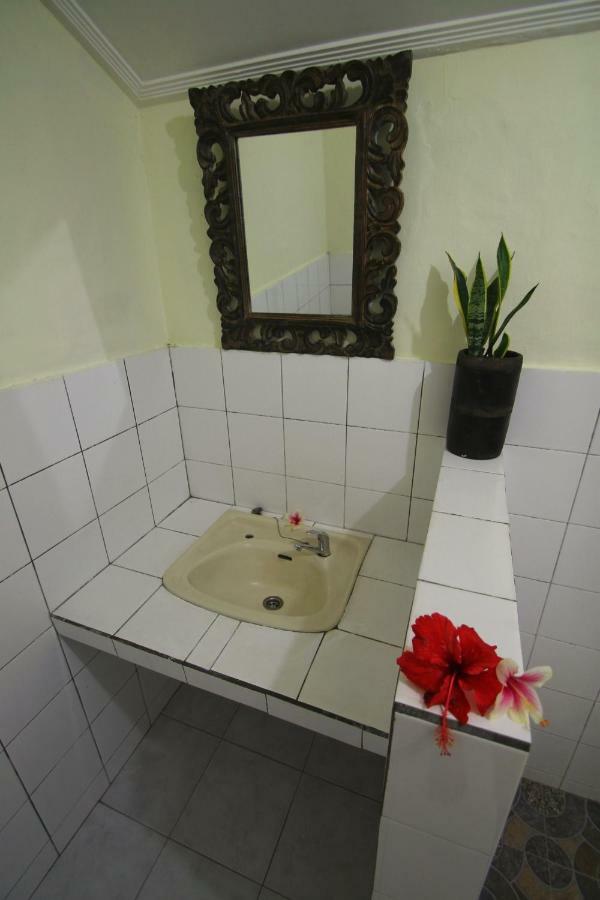 Monka House Hotel Ubud Exterior foto