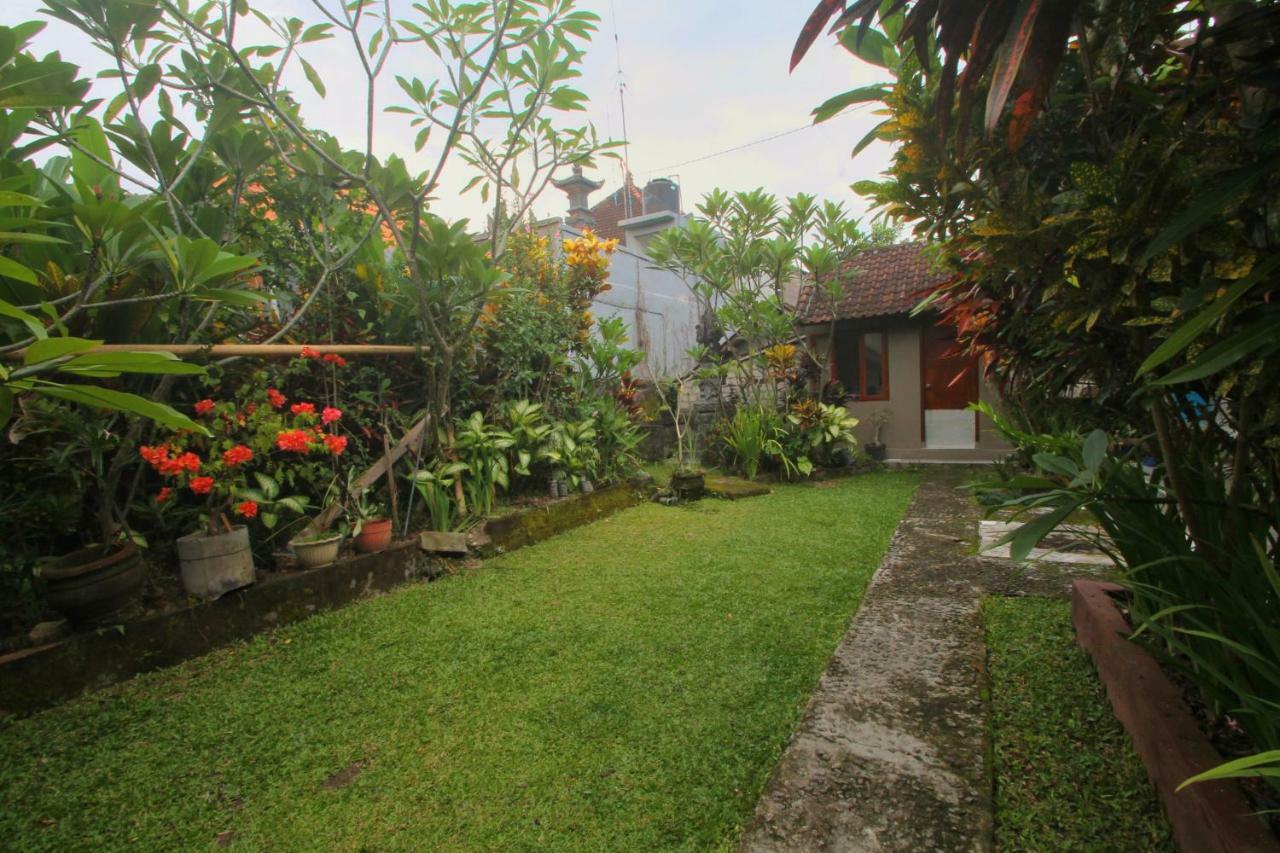 Monka House Hotel Ubud Exterior foto