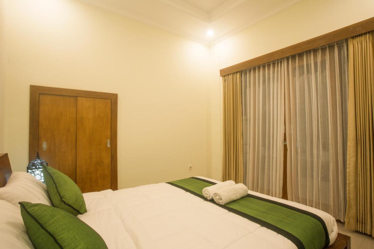 Monka House Hotel Ubud Exterior foto