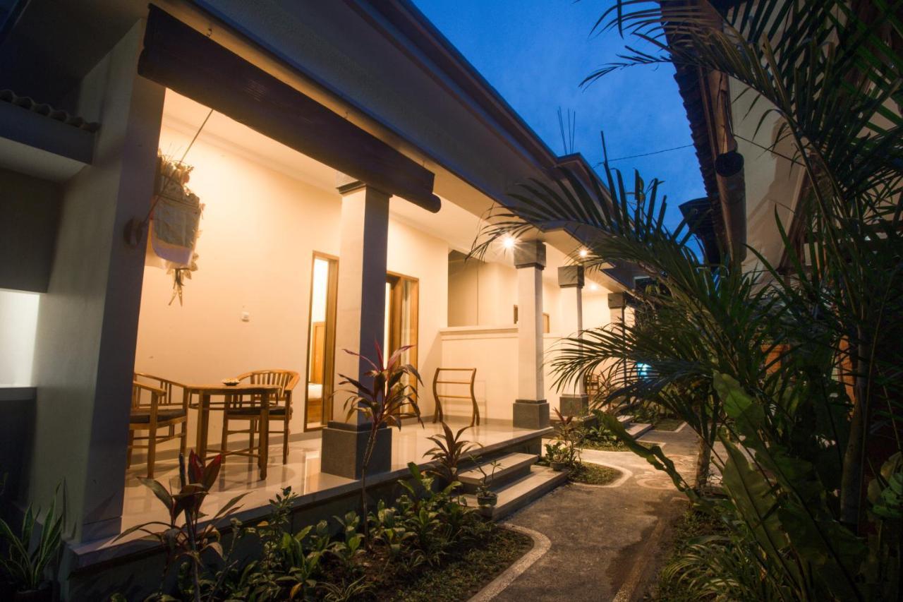 Monka House Hotel Ubud Exterior foto