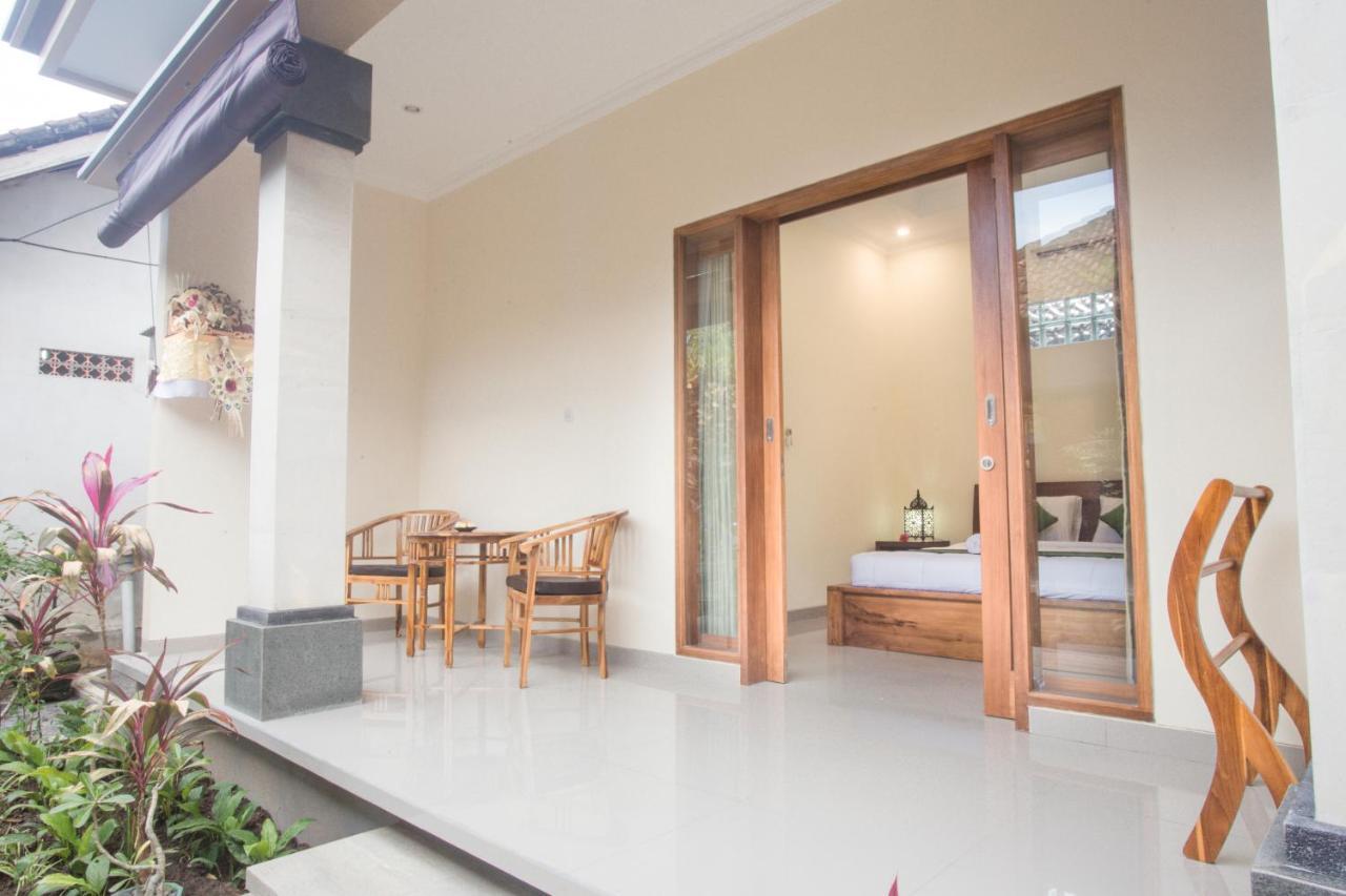 Monka House Hotel Ubud Exterior foto