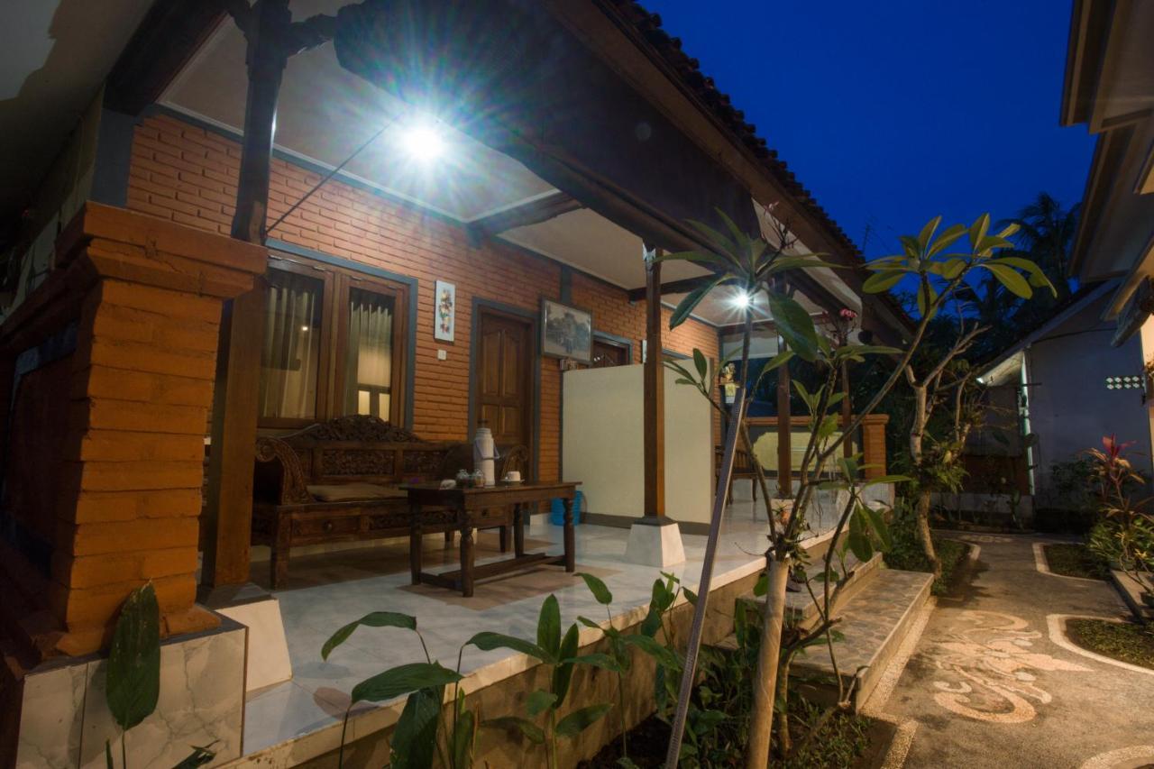 Monka House Hotel Ubud Exterior foto